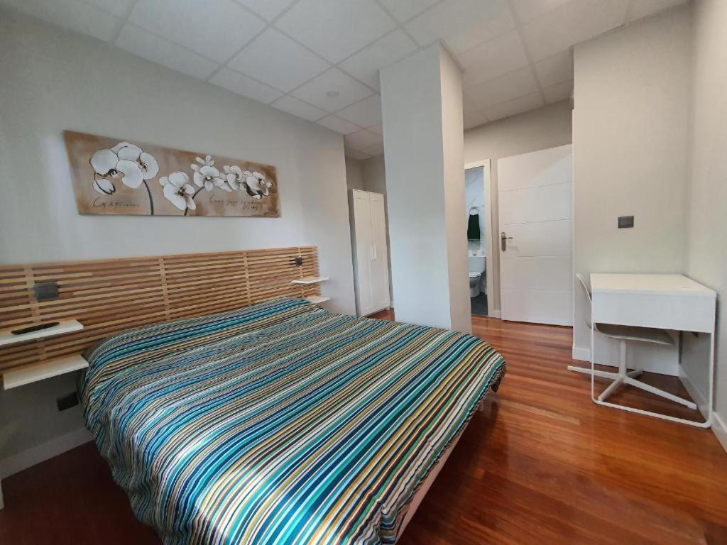 Pension Guggenheim Riverview Hbi01297 Bilbao Extérieur photo